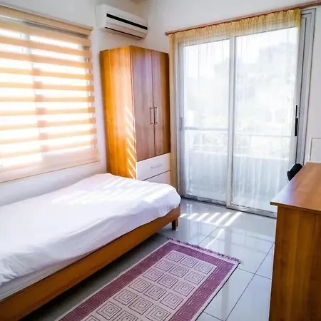 Apartment Beautiful Two-bedroom Near The Sea Sel 6-5